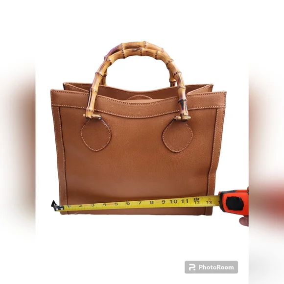 💥Vintage GUCCI Diana Bag Bamboo Tote Medium size - Picture 3 of 17